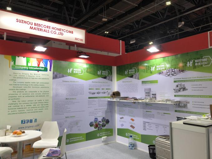 Équipement de pulvérisation de colle à deux composants pour une exportation pratique 7