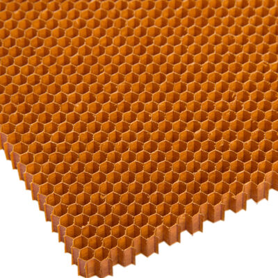 Matériau de base en nid d'abeille Nomex pour l'aviation avec une densité de 48 kg/m3 et une taille de cellule de 3,2 mm pour des applications anti-fatigue super légères