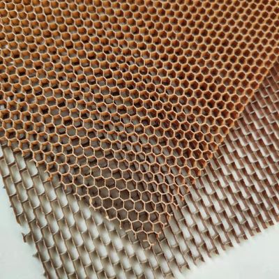 Taille de cellule OX de 3,2 mm sur le matériau de noyau de feuille de nid d'abeille Nomex expansé