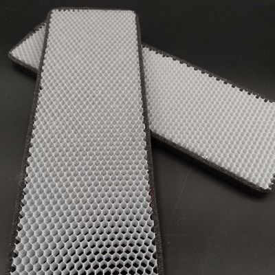 Surface du filtre à honeycomb d'aluminium à cadre d'éponge pulvérisée avec du dioxyde de titane Taille personnalisée