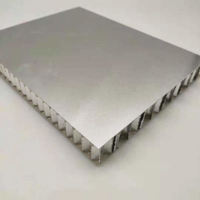 Plaque de nid d'abeille en aluminium anodisé de 1200x2400 mm pour le sol anti rayures