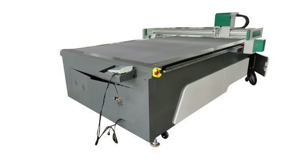 Machine de découpe pour noyau de nid d'alumine