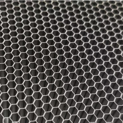 Sans cadre 316L en acier inoxydable noyau de nid d' abeille pour la ventilation fenêtre de guidage d' onde