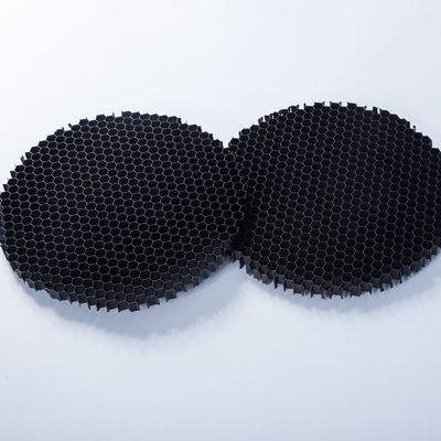 Anti-éblouissement Loup de nid d'abeille en aluminium noir, léger, durable, matériau 3003 pour des performances optimales