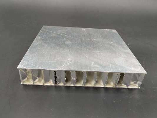 Fabricant de panneaux solaires en nid d'abeille d'aluminium Al3003 pour la vente