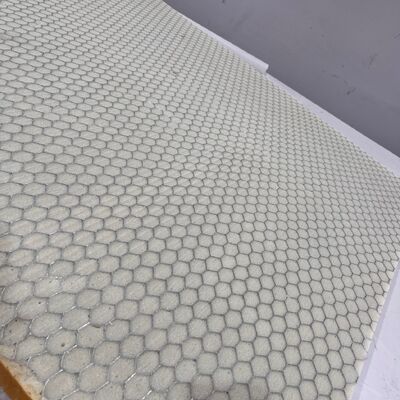 Taille standard 1200*2440 mm Noyau de nid d'abeille en aluminium rempli de mousse PU