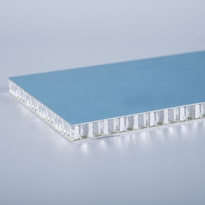 Panneaux de honeycomb en aluminium à isolation thermique insonorisée avec une taille maximale de 8000*1500 mm