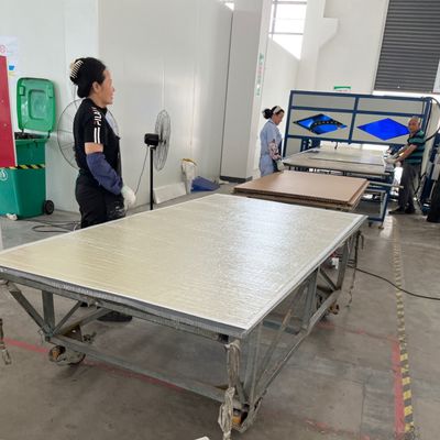 1000 - 4500g/min Machine à coller automatique pour la fabrication de panneaux de nid de miel