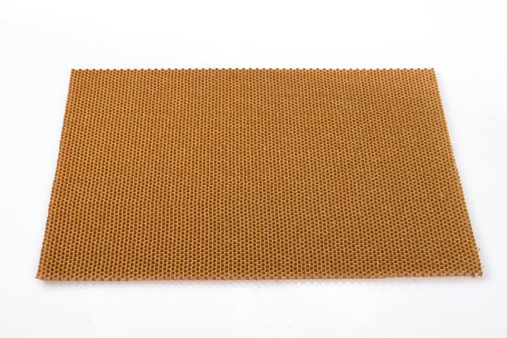 Isolement acoustique Aramid Honeycomb Core 1200x1200mm Pour le transport ferroviaire