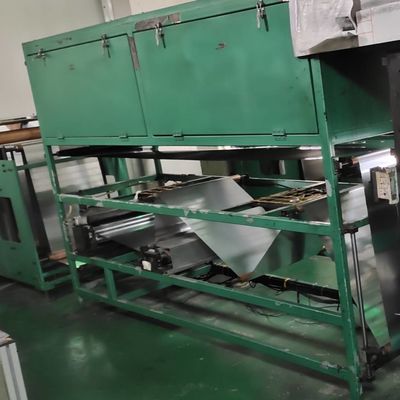 Équipement complet pour la ligne de production de nid d'abeille en aluminium